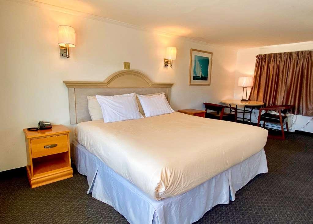Americas Best Value Inn Hyannis Pokoj fotografie