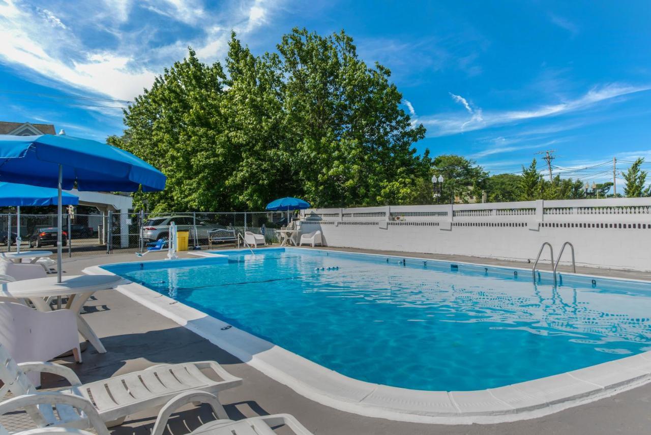 Americas Best Value Inn Hyannis Exteriér fotografie